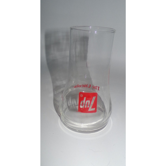 70s 7UP Glass THE UNCOLA Collectible Upside Down Drinking Glass Vintage 1970s - Picture 5 of 15